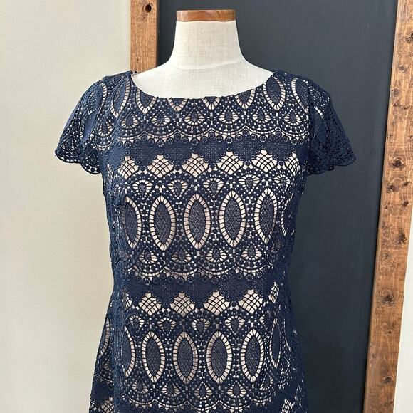 Eliza J Nude Illusion Lace Overlay Sheath Dress Wedding Guest Cocktail Size 8 - Picture 5 of 16